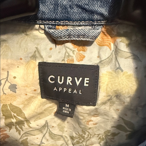 Curve Appeal Denim Jacket - Picture 2 of 8